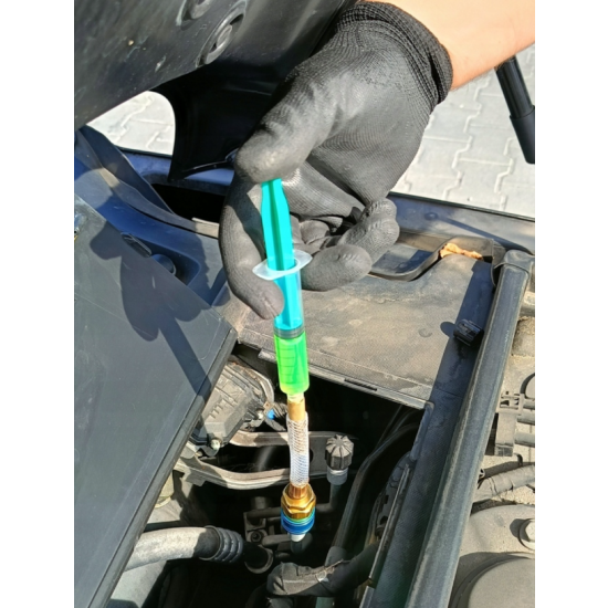 Barwnik UV fluorescencyjny 7,5 ml z adapterem na gaz R134a